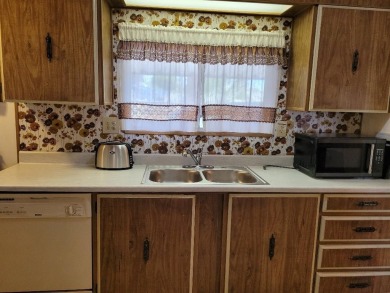 This spacious home features 3 bedrooms and 2 full baths. A on Tahquitz Creek Golf Resort in California - for sale on GolfHomes.com, golf home, golf lot