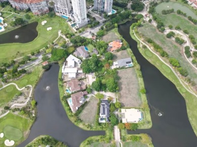 Premium lot in Peninsula, Santa Maria - 952 m2 (10,247 ft2)
 on  in  - for sale on GolfHomes.com, golf home, golf lot