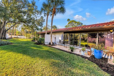 Under contract-accepting backup offers. Welcome to this on IMG Academies Golf and Country Club in Florida - for sale on GolfHomes.com, golf home, golf lot