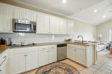 Newly updated Tamarisk gem in Fairway Oaks! This spacious on Abilene Country Club - South Course in Texas - for sale on GolfHomes.com, golf home, golf lot