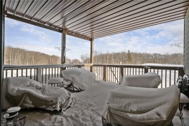 Escape to your mountain retreat! This condo offers the perfect on Hidden Valley Golf Club in Pennsylvania - for sale on GolfHomes.com, golf home, golf lot