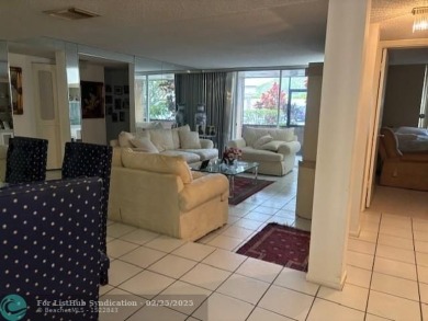 ALL AGES!! Charming and spacious first floor 3/3 condominium in on Inverrary Country Club in Florida - for sale on GolfHomes.com, golf home, golf lot