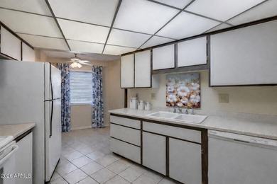 Welcome to easy, carefree living in the 55+ active adult on Sun City-Willow Creek / Willow Brook  in Arizona - for sale on GolfHomes.com, golf home, golf lot