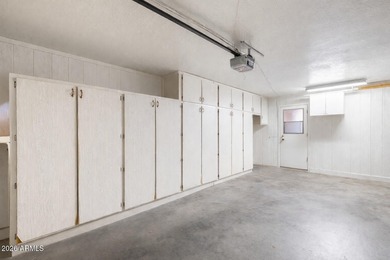 Welcome to easy, carefree living in the 55+ active adult on Sun City-Willow Creek / Willow Brook  in Arizona - for sale on GolfHomes.com, golf home, golf lot