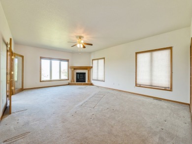 Ranch townhome that walks out to Deer Run Golf Course with 1440 on Deer Run Golf Club and DR in Iowa - for sale on GolfHomes.com, golf home, golf lot