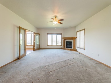Ranch townhome that walks out to Deer Run Golf Course with 1440 on Deer Run Golf Club and DR in Iowa - for sale on GolfHomes.com, golf home, golf lot