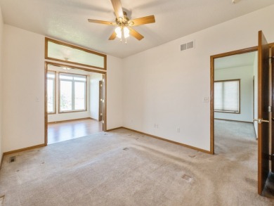 Ranch townhome that walks out to Deer Run Golf Course with 1440 on Deer Run Golf Club and DR in Iowa - for sale on GolfHomes.com, golf home, golf lot