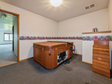 Ranch townhome that walks out to Deer Run Golf Course with 1440 on Deer Run Golf Club and DR in Iowa - for sale on GolfHomes.com, golf home, golf lot