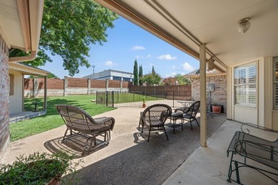 Beautifully maintained and ideally located, this home offers on Iron Horse Golf Course in Texas - for sale on GolfHomes.com, golf home, golf lot