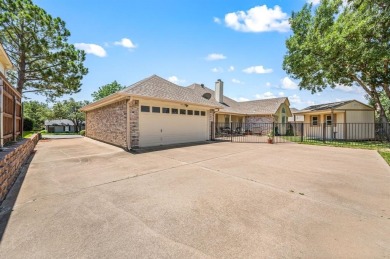 Beautifully maintained and ideally located, this home offers on Iron Horse Golf Course in Texas - for sale on GolfHomes.com, golf home, golf lot