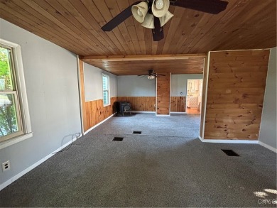 PRICE IMPROVEMENT! This 2-story home offers over 1800 sq ft with on Bay Breeze Golf Links in New York - for sale on GolfHomes.com, golf home, golf lot