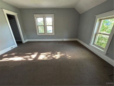 PRICE IMPROVEMENT! This 2-story home offers over 1800 sq ft with on Bay Breeze Golf Links in New York - for sale on GolfHomes.com, golf home, golf lot