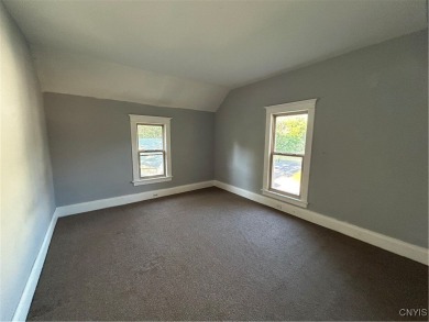 PRICE IMPROVEMENT! This 2-story home offers over 1800 sq ft with on Bay Breeze Golf Links in New York - for sale on GolfHomes.com, golf home, golf lot