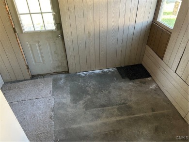 PRICE IMPROVEMENT! This 2-story home offers over 1800 sq ft with on Bay Breeze Golf Links in New York - for sale on GolfHomes.com, golf home, golf lot