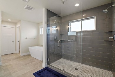 Don't wait--rare new construction in Grants Pass with ADU and on Grants Pass Golf Club in Oregon - for sale on GolfHomes.com, golf home, golf lot