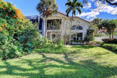 MAKE THIS BEAUTIFULLY UPDATED  THREE BEDROOM, THREE AND ONE HALF on Broken Sound Golf and Club  in Florida - for sale on GolfHomes.com, golf home, golf lot