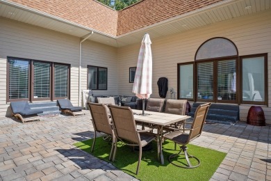 Stunning 4-Bedroom Home on White Plains Golf Course with Extra on White Plains Golf Course in Tennessee - for sale on GolfHomes.com, golf home, golf lot