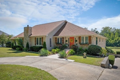 Stunning 4-Bedroom Home on White Plains Golf Course with Extra on White Plains Golf Course in Tennessee - for sale on GolfHomes.com, golf home, golf lot