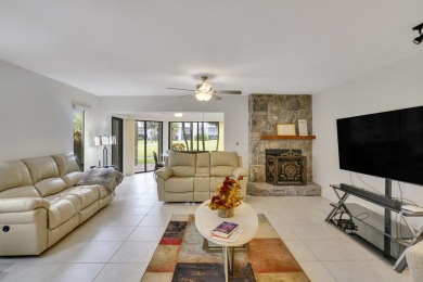 Great 3 bedroom 2.5 bath, 2 car garage corner townhome located on Boca Delray Golf and Country Club in Florida - for sale on GolfHomes.com, golf home, golf lot