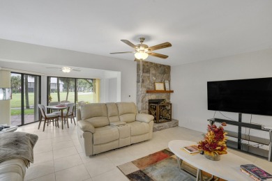 Great 3 bedroom 2.5 bath, 2 car garage corner townhome located on Boca Delray Golf and Country Club in Florida - for sale on GolfHomes.com, golf home, golf lot