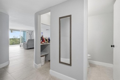 This spacious 3-bedroom, 2.5-bath corner unit in the gated *18th on Inverrary Country Club in Florida - for sale on GolfHomes.com, golf home, golf lot