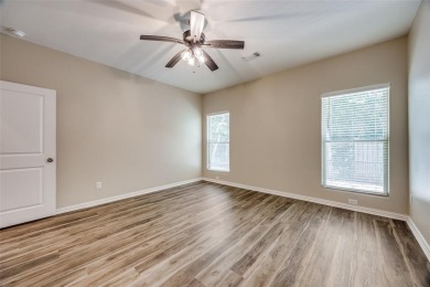 Beautifully maintained home located at 1501 Fairway Drive in on Woodlawn Country Club in Texas - for sale on GolfHomes.com, golf home, golf lot