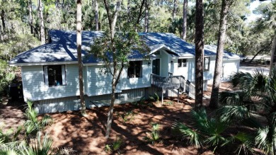 This 3 bedroom/2 bath custom built home is located in the very on Ocean Point Golf Links in South Carolina - for sale on GolfHomes.com, golf home, golf lot