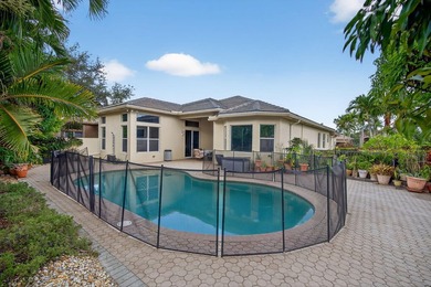 PRICED TO SELL! READY FOR A QUICK CLOSING! FALCON FLOORPLAN POOL on Palm Beach Gardens Golf Course in Florida - for sale on GolfHomes.com, golf home, golf lot