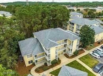 This condo is a vacationer's dream come true! The condo itself on Sandestin Golf and Beach Resort - Raven in Florida - for sale on GolfHomes.com, golf home, golf lot