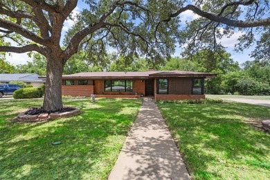 Enjoy the peace and quiet as you escape to your darling new home on Glen Garden Golf and Country Club in Texas - for sale on GolfHomes.com, golf home, golf lot