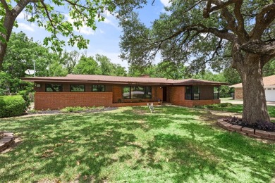 Enjoy the peace and quiet as you escape to your darling new home on Glen Garden Golf and Country Club in Texas - for sale on GolfHomes.com, golf home, golf lot