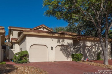 Welcome Home to this beautifully appointed 3 bedroom 2.5 on The Club at Sonterra in Texas - for sale on GolfHomes.com, golf home, golf lot