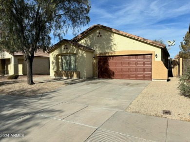 3 bed/2 bath single family home in The Villages at Queen Creek on Las Colinas Golf Club in Arizona - for sale on GolfHomes.com, golf home, golf lot