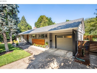 Discover timeless design and modern comfort in this stunning on  in Oregon - for sale on GolfHomes.com, golf home, golf lot