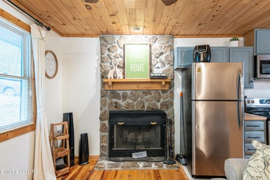 Charming Cabin in Laurel Valley Community - Ideal for Investment on Laurel Valley Golf Course in Tennessee - for sale on GolfHomes.com, golf home, golf lot