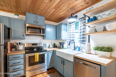 Charming Cabin in Laurel Valley Community - Ideal for Investment on Laurel Valley Golf Course in Tennessee - for sale on GolfHomes.com, golf home, golf lot