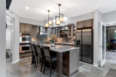 Enjoy fresh lake breezes, scenic views, and a lifestyle that on Keowee Key Golf and Country Club in South Carolina - for sale on GolfHomes.com, golf home, golf lot