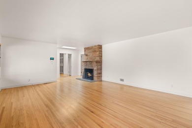 OWNED SOLAR PANELS, MINUTES AWAY FROM UNM, AND UPDATED! Welcome on North Course - University of New Mexico  in New Mexico - for sale on GolfHomes.com, golf home, golf lot