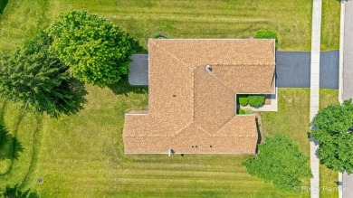 Active Adult Del Webb Community for Ages 55+! OPEN FLOOR PLAN on Whisper Creek Golf Club in Illinois - for sale on GolfHomes.com, golf home, golf lot