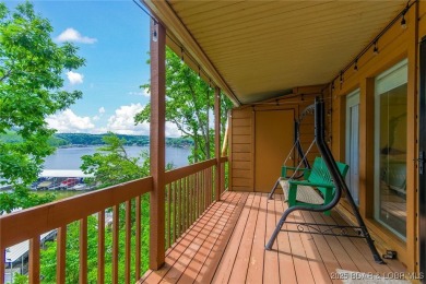 LARGE two bedroom condo that easily sleeps a big family. BIG and on Lake Valley Country Club in Missouri - for sale on GolfHomes.com, golf home, golf lot