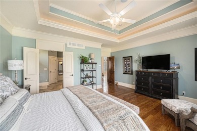 Welcome to this immaculate custom reverse 1.5-story home located on Staley Farms Golf Club in Missouri - for sale on GolfHomes.com, golf home, golf lot