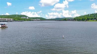 LARGE two bedroom condo that easily sleeps a big family. BIG and on Lake Valley Country Club in Missouri - for sale on GolfHomes.com, golf home, golf lot