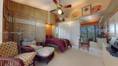 Charming and impeccably maintained 2-bedroom, 2-bath townhouse on Jim McLean Signature Course in Florida - for sale on GolfHomes.com, golf home, golf lot