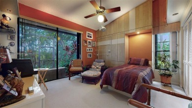 Charming and impeccably maintained 2-bedroom, 2-bath townhouse on Jim McLean Signature Course in Florida - for sale on GolfHomes.com, golf home, golf lot