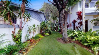 Charming and impeccably maintained 2-bedroom, 2-bath townhouse on Jim McLean Signature Course in Florida - for sale on GolfHomes.com, golf home, golf lot