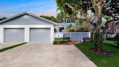 Charming and impeccably maintained 2-bedroom, 2-bath townhouse on Jim McLean Signature Course in Florida - for sale on GolfHomes.com, golf home, golf lot