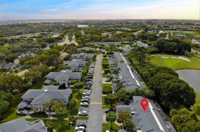 Charming and impeccably maintained 2-bedroom, 2-bath townhouse on Jim McLean Signature Course in Florida - for sale on GolfHomes.com, golf home, golf lot