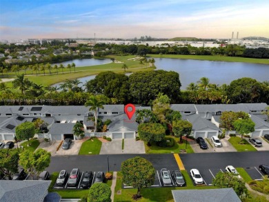 Charming and impeccably maintained 2-bedroom, 2-bath townhouse on Jim McLean Signature Course in Florida - for sale on GolfHomes.com, golf home, golf lot