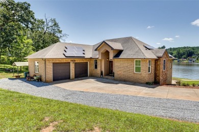 Welcome to your personal slice of paradise! This stunning on Pine Lake Golf Club in South Carolina - for sale on GolfHomes.com, golf home, golf lot