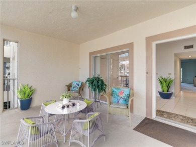 The Vineyards is in a prime Naples location 5 miles from Clam on Vineyards Golf and Country Club in Florida - for sale on GolfHomes.com, golf home, golf lot